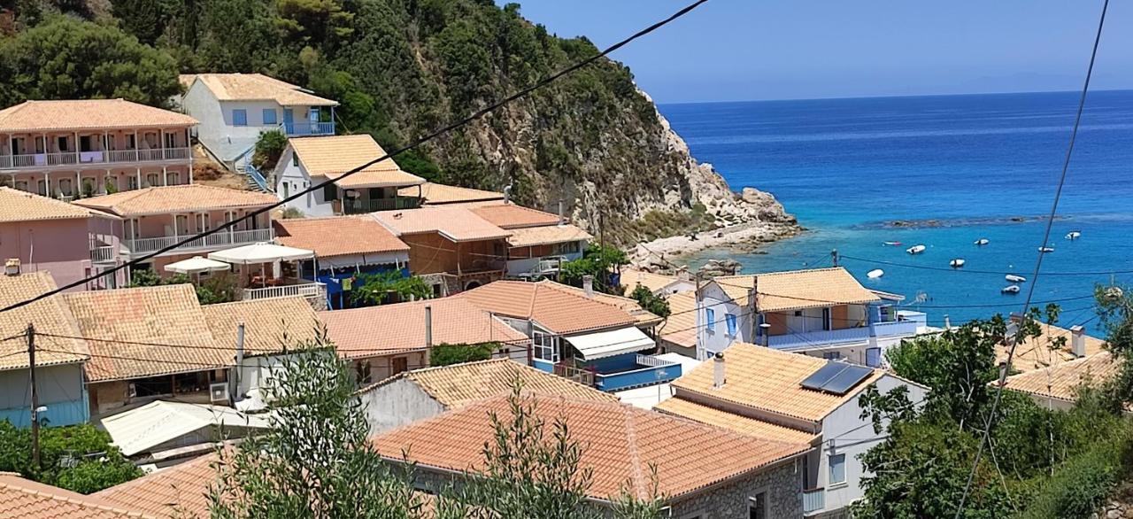 Villa Spiros Áyios Nikítas Exterior photo
